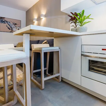 Zigzak Superior 10a ジェシュフ